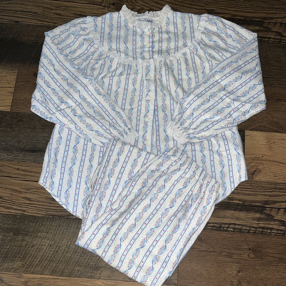 VTG Lanz Of Salzburg Flannel Pajamas Floral Hearts Eyelet Cottage Core Cozy XL - Picture 1 of 8
